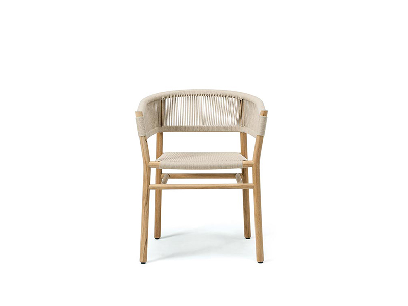 Dining armchair in teak