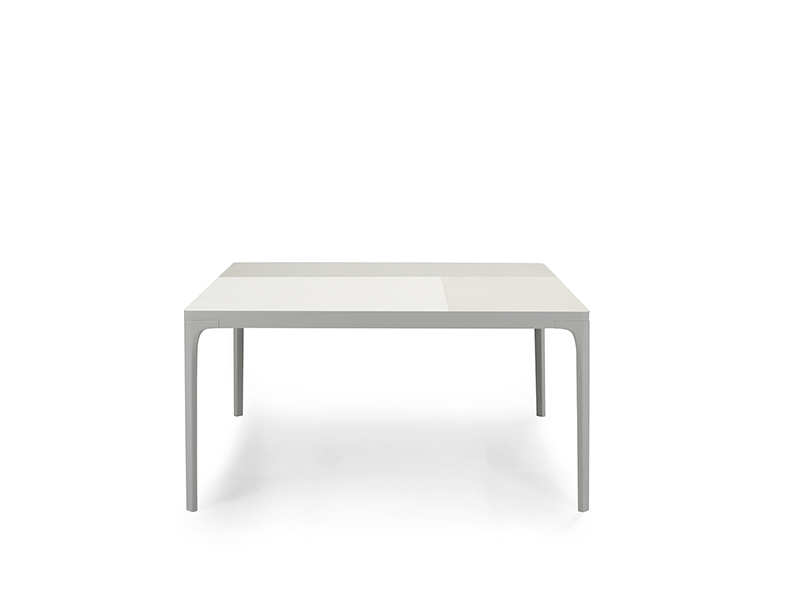 Square table 149x149