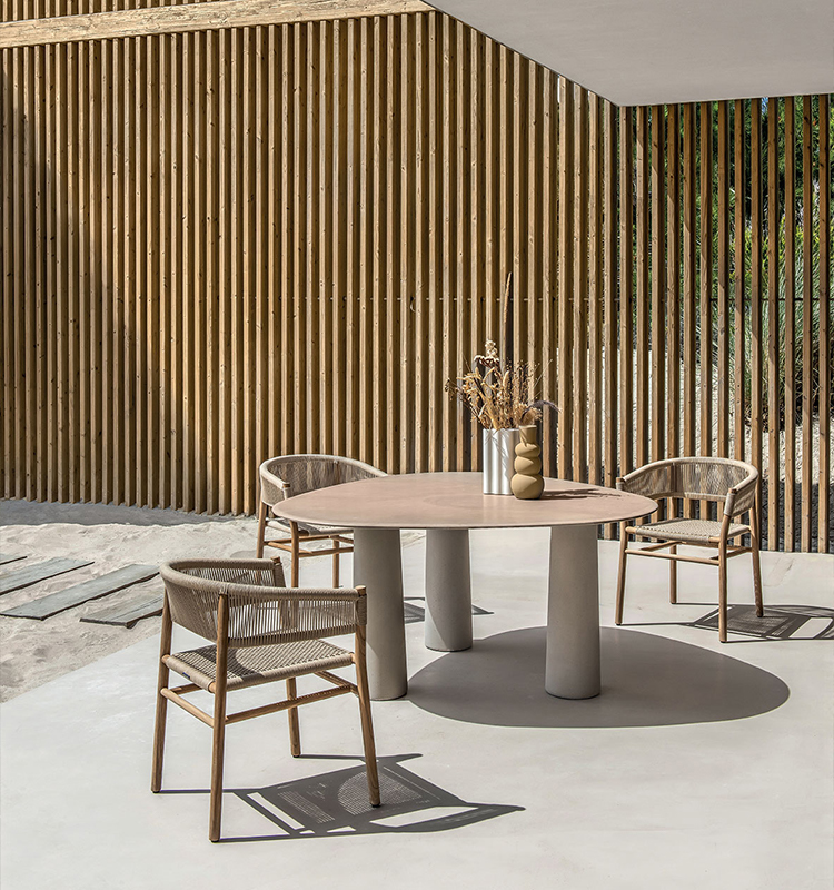  Triangular dining table