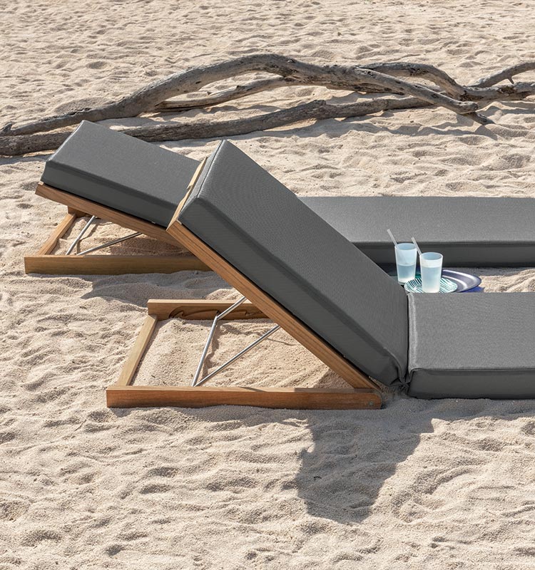 Sandy Backrest