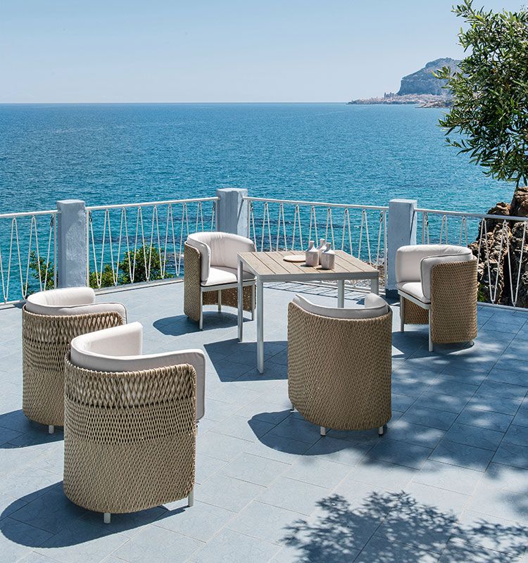 Esedra Table carré 90x90