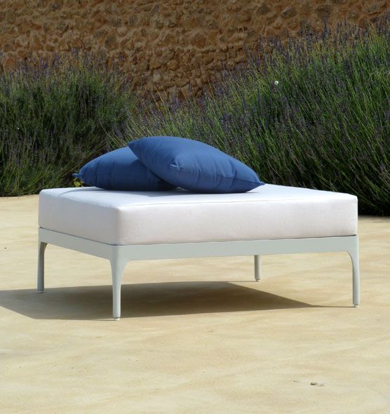 Infinity Pouf
